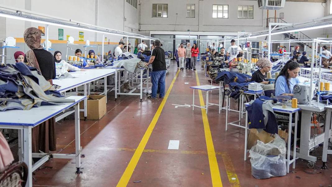 Diyarbakırlı kadınlardan tekstil atıklarından çocuklara kıyafet 11
